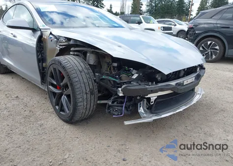 2025 Tesla Model S Plaid z USA, uszkodzony, nr VIN 5YJSA1E69SF547832